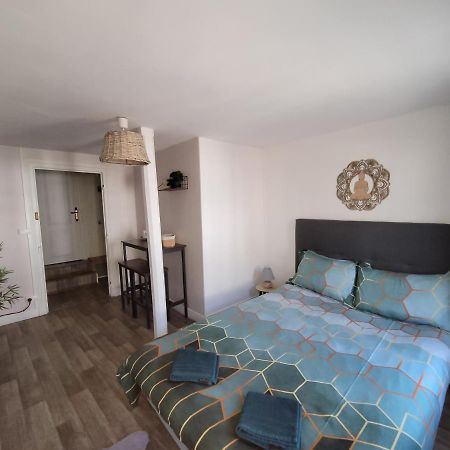 Chambre Independante Au Relais Normand Cormeilles  Eksteriør billede