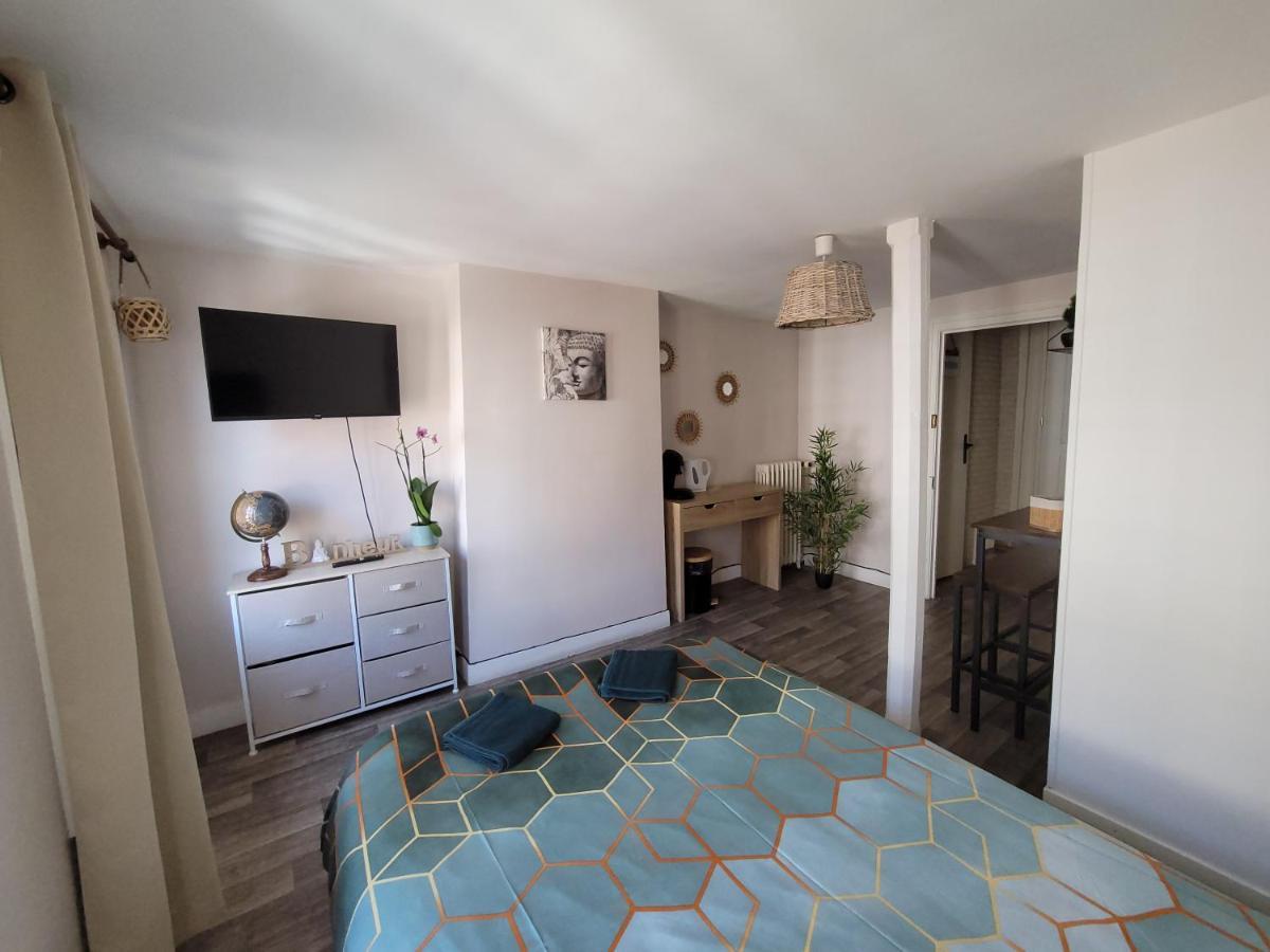 Chambre Independante Au Relais Normand Cormeilles  Eksteriør billede